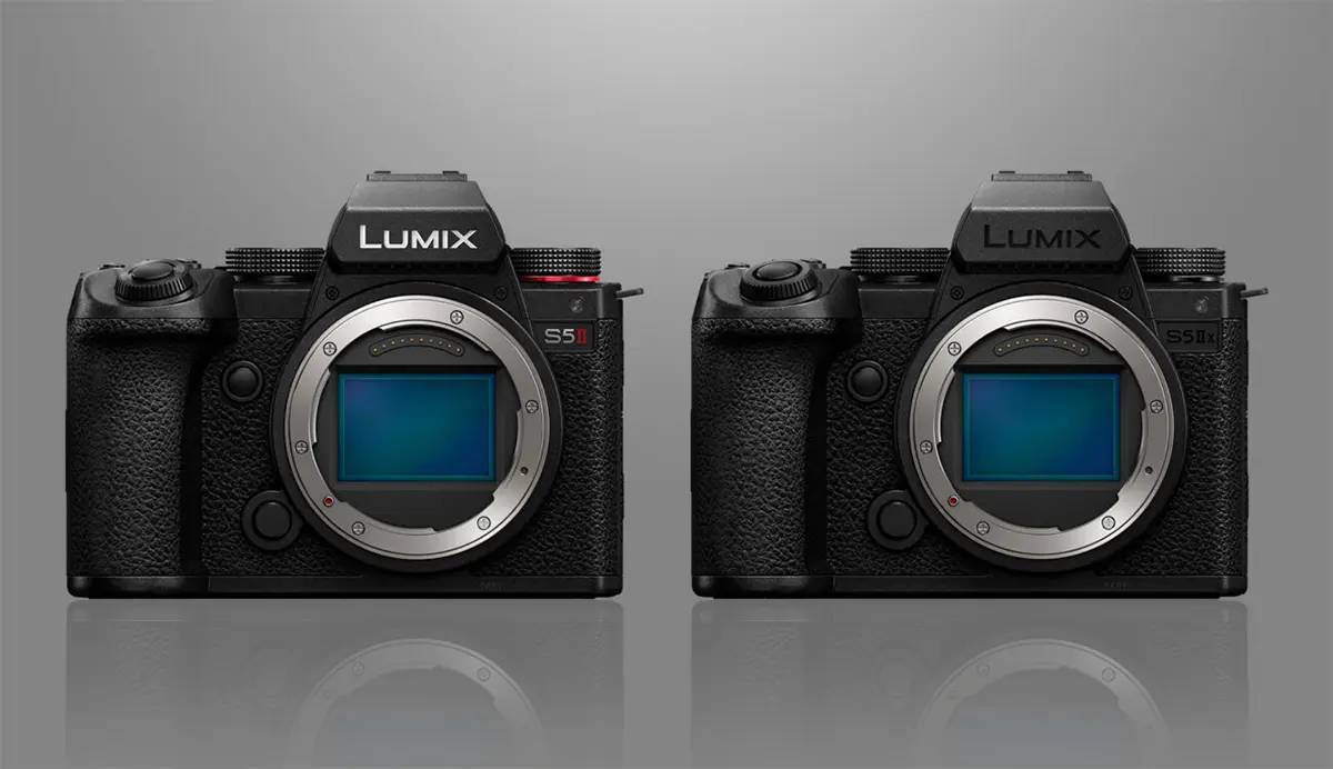 Panasonic releases phase detection autofocus LUMIX S5II/S5IIX cameras