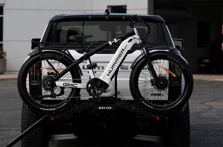 The Hummer EV All-Wheel-Drive Electric Bicycle is unveiled by GMC